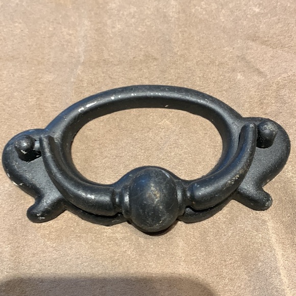 VINTAGE RUSTIC DRESSER PULLS LOT OF 7 - Picture 6 of 10